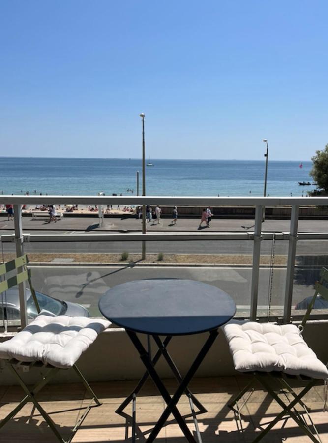 Studio And Terrace Sea View In La Baule Buitenkant foto